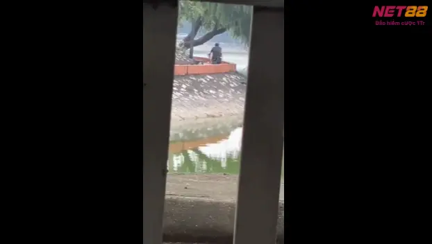 CHONGTOICO-0403 | Nứng cặc dẫn bạn gái ra hồ tây đụ chơi chơi – chongtoico