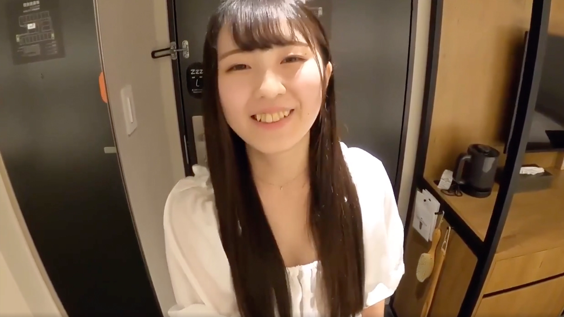 CHONGTOICO-0571 |Gạ bạn gái mới quen dễ thương vào Hotel – Chongtoico