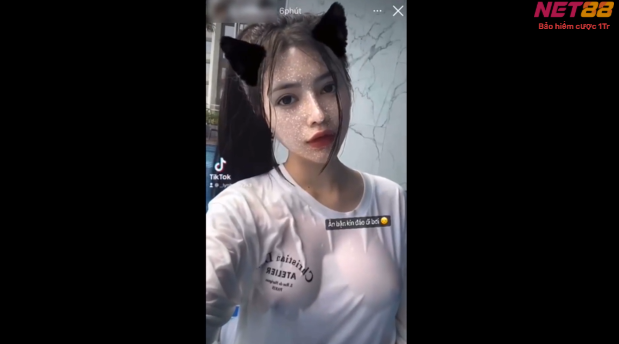 CHONGTOICO-0345 | Uyên Nhi vú to gợi cảm khoe dáng tại bể bơi – chongtoico