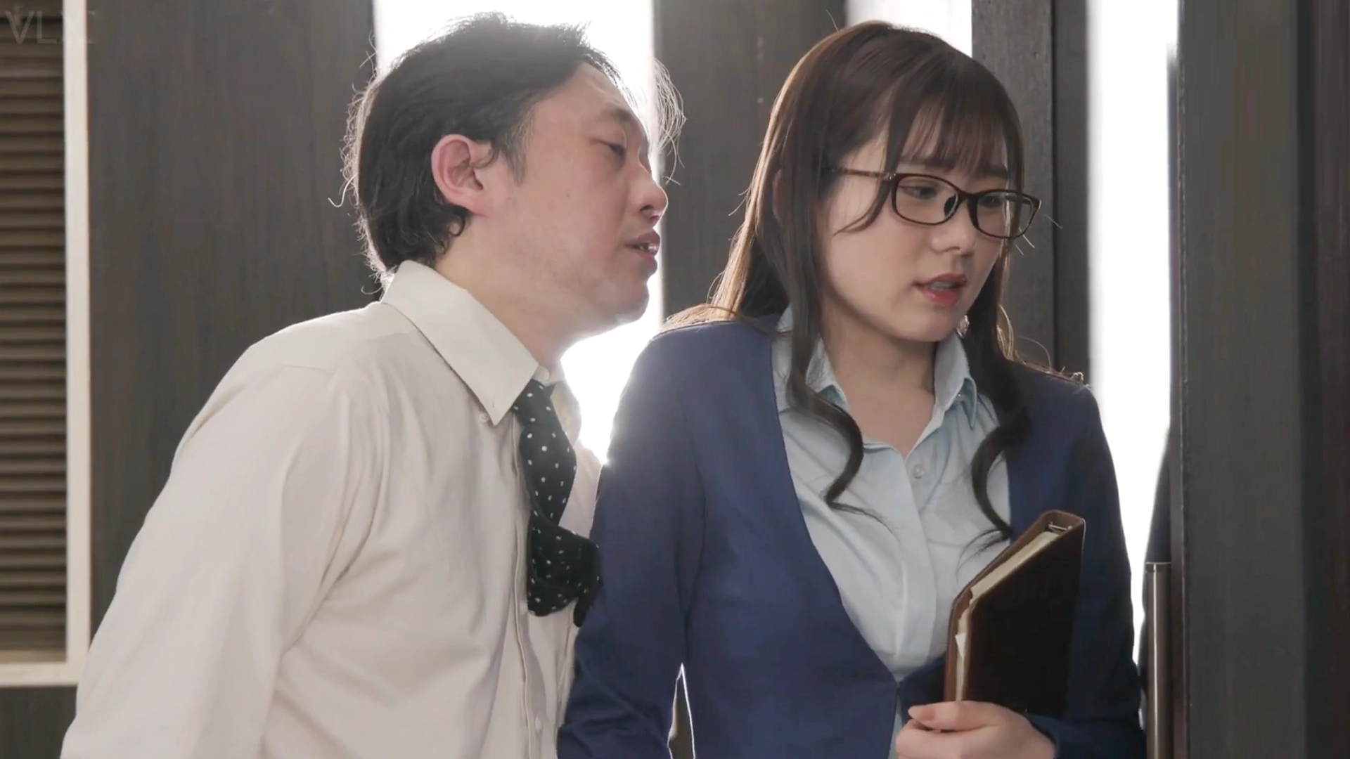 CHONGTOICO-1025 | Hiếp dâm nữ thư ký xinh đẹp, Vú To – chongtoico