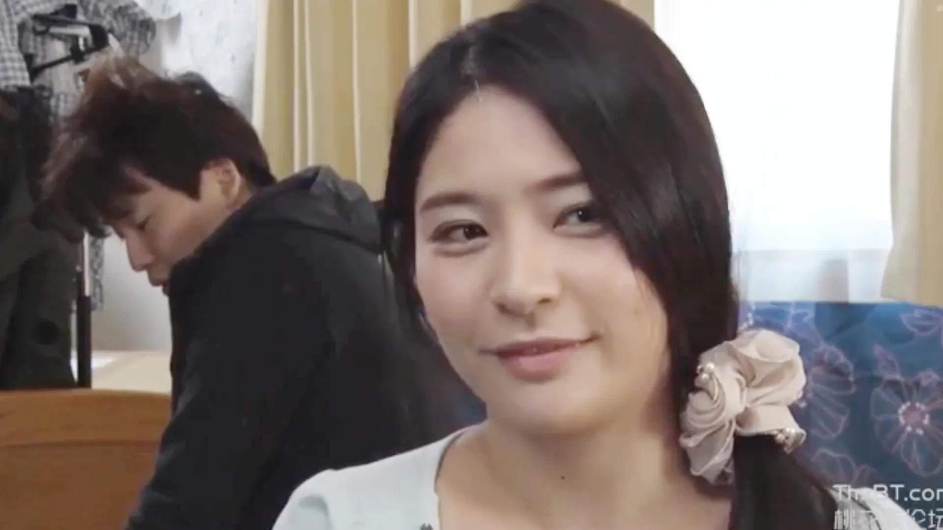 CHONGTOICO-5605 | Mẹ kế xinh đẹp và hai cậu con trai nhút nhát | chongtoico